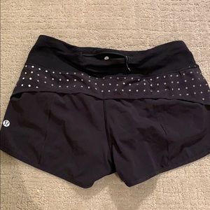 Lululemon Speed Up Short 2.5" size 4